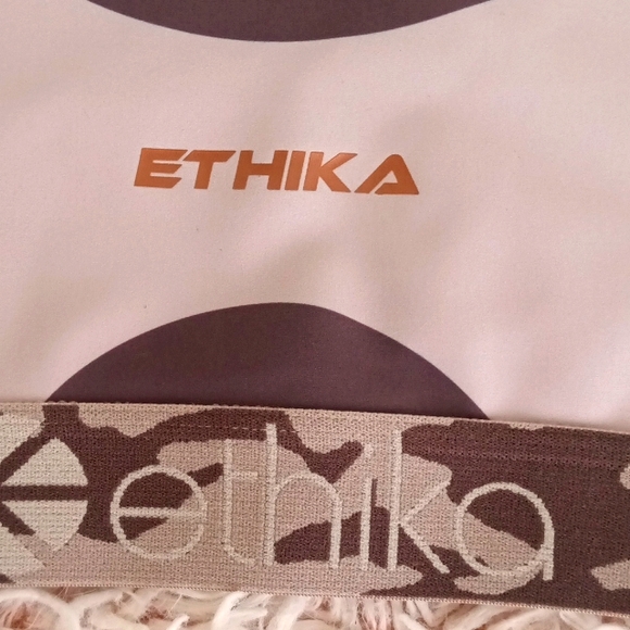 NWT ethica subzero sports bra - Picture 3 of 5